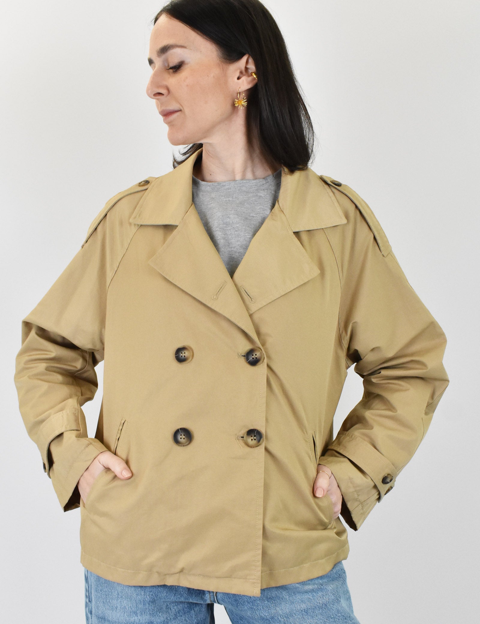 susy-mix-trench-corto-beige-doppiopetto.jpg
