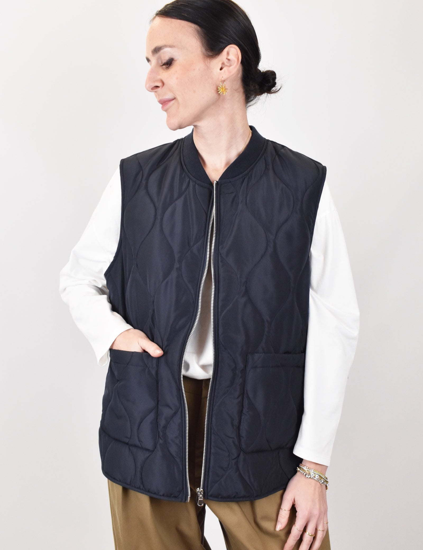 gilet trapuntato Susy Mix da donna blu con spacchi laterali