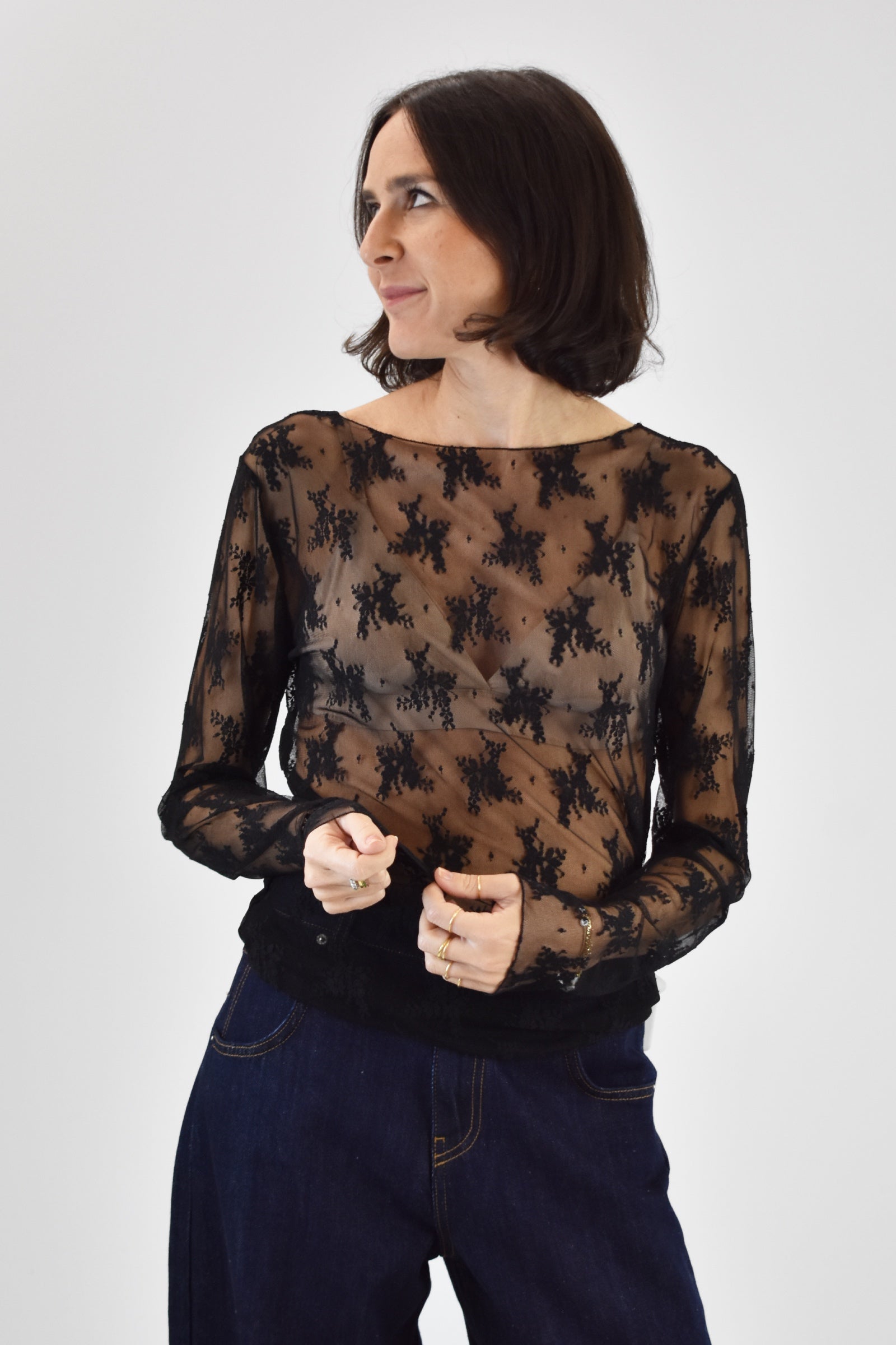 maglia di pizzo nero Susy Mix, modello 10997