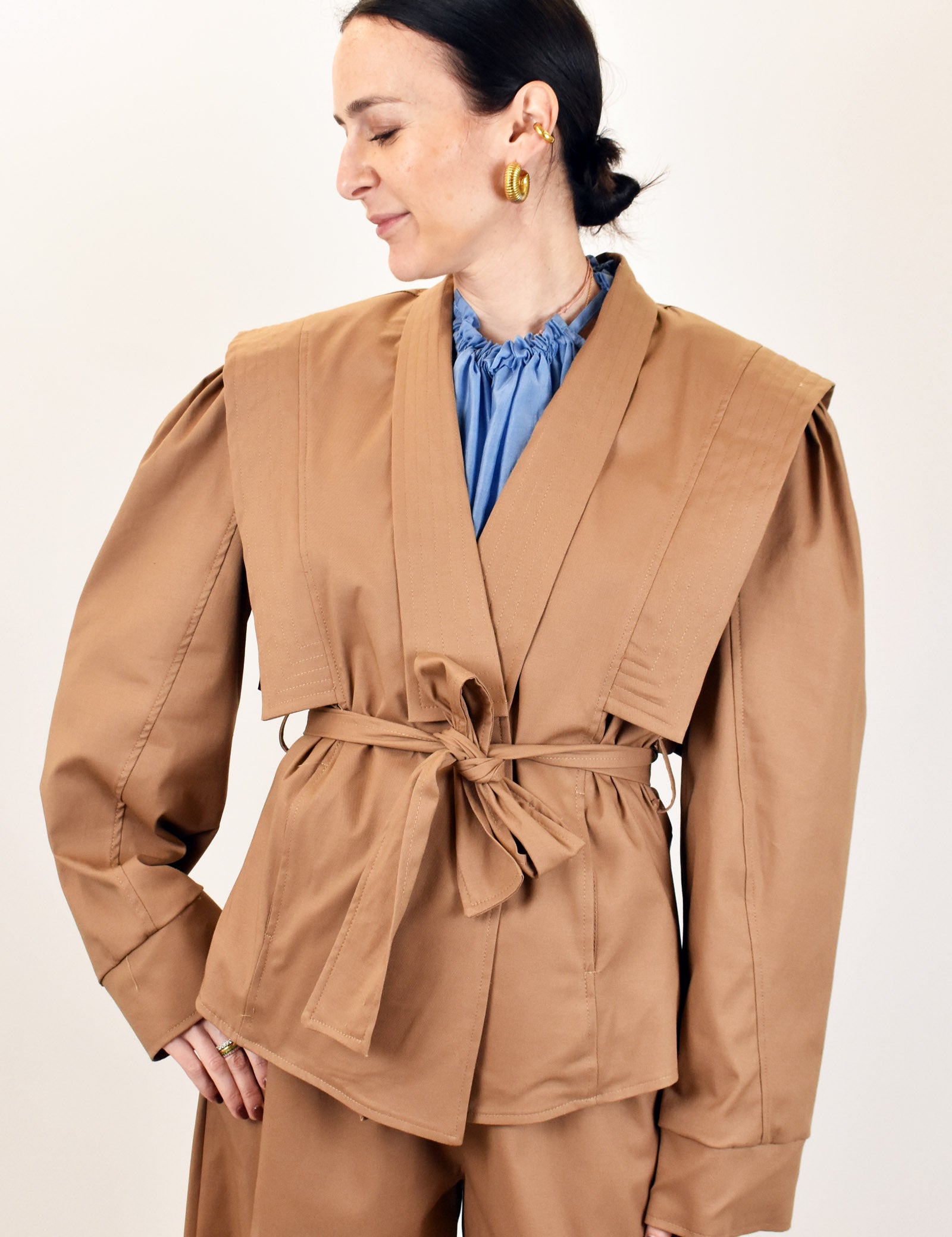 tensione-in-giacca-kimono-con-cintura-cammello.jpg