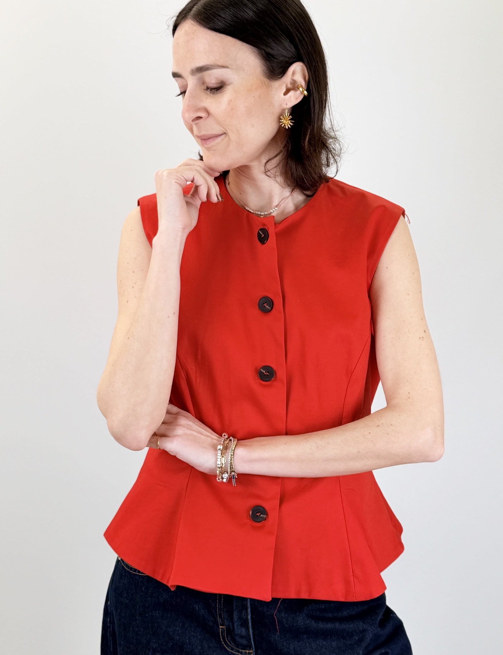 tensione-in-gilet-godet-rosso.jpg