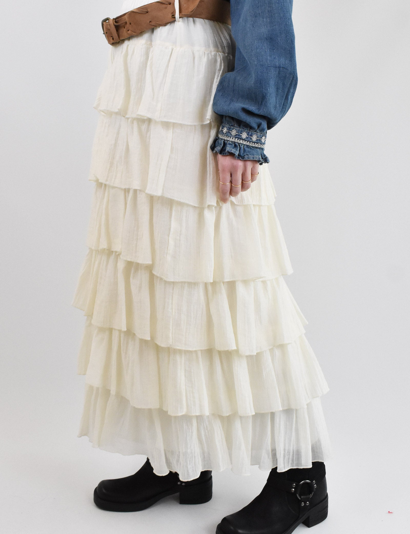 Gonna a balze con cintura