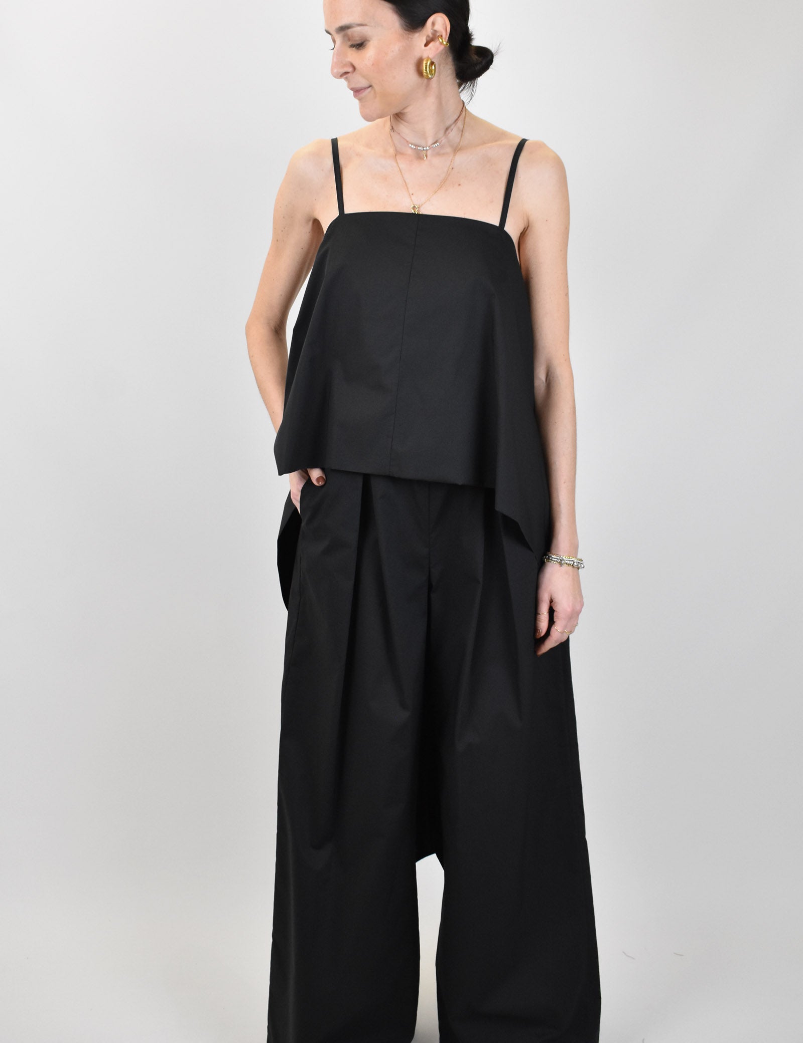 tensione-in-pantalone-nero-cotone.jpg