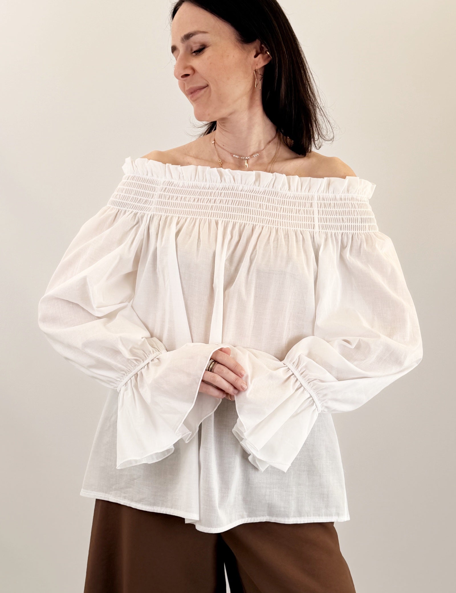 vicolo-blusa-cotone-arricciata-bianca.jpg