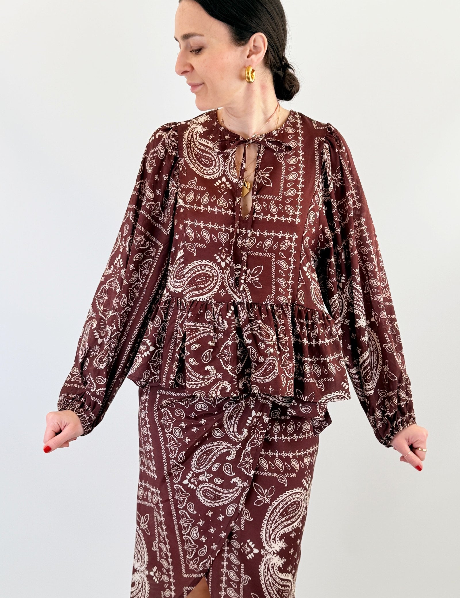 vicolo-blusa-fantasia-bandana-marrone.jpg