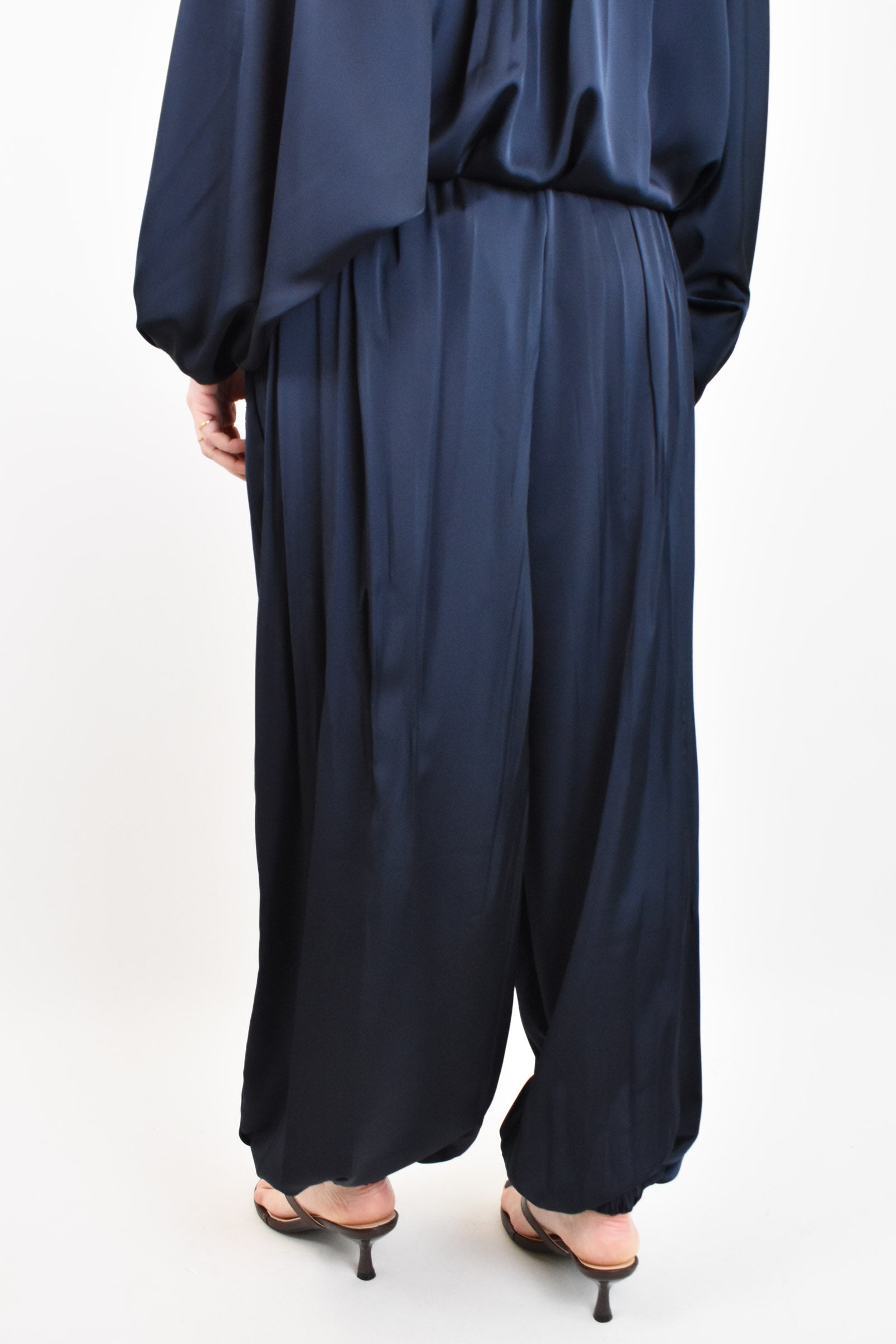 Pantalone ampio in raso