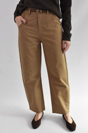 Pantalone chino con cintura