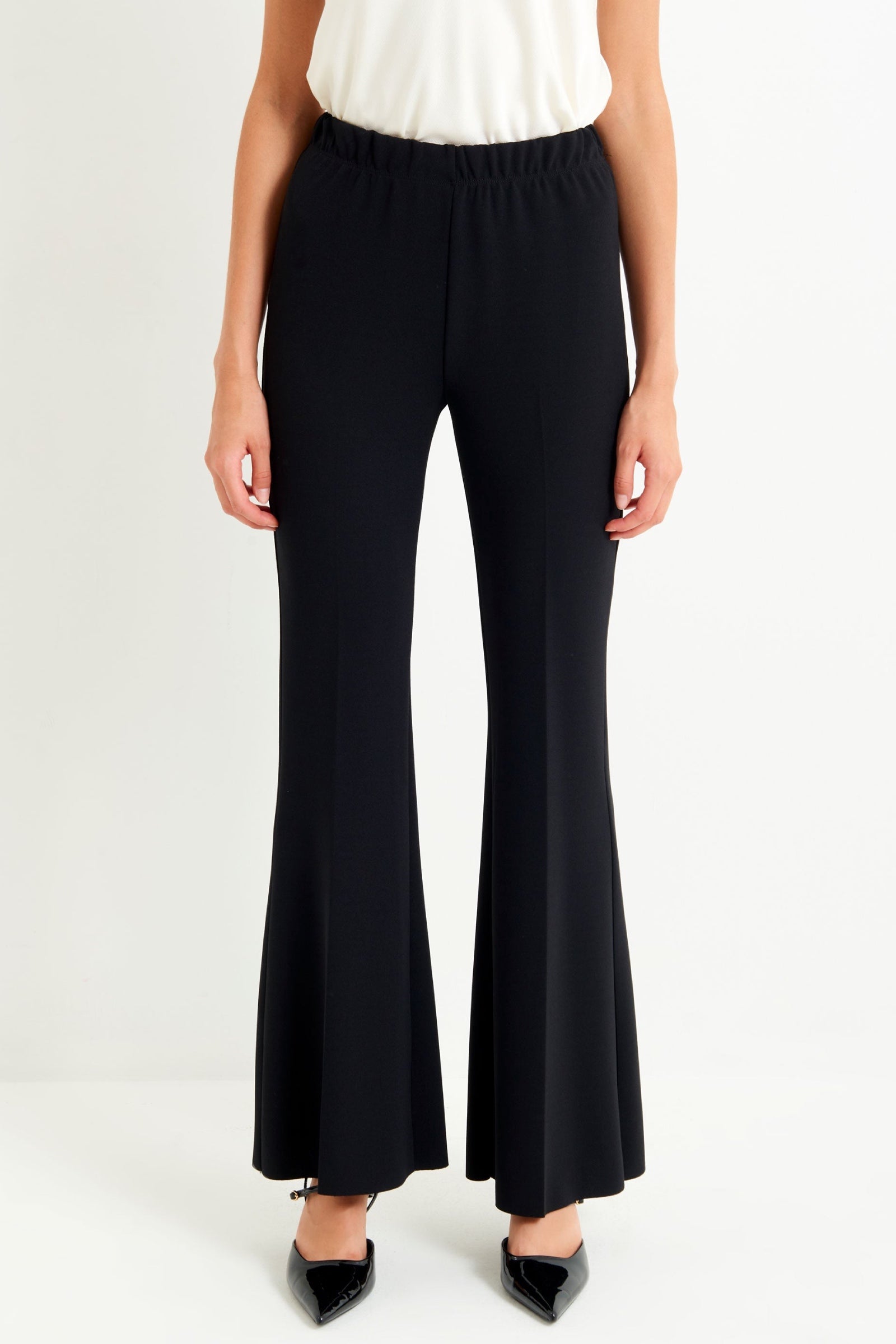 Pantalone flare