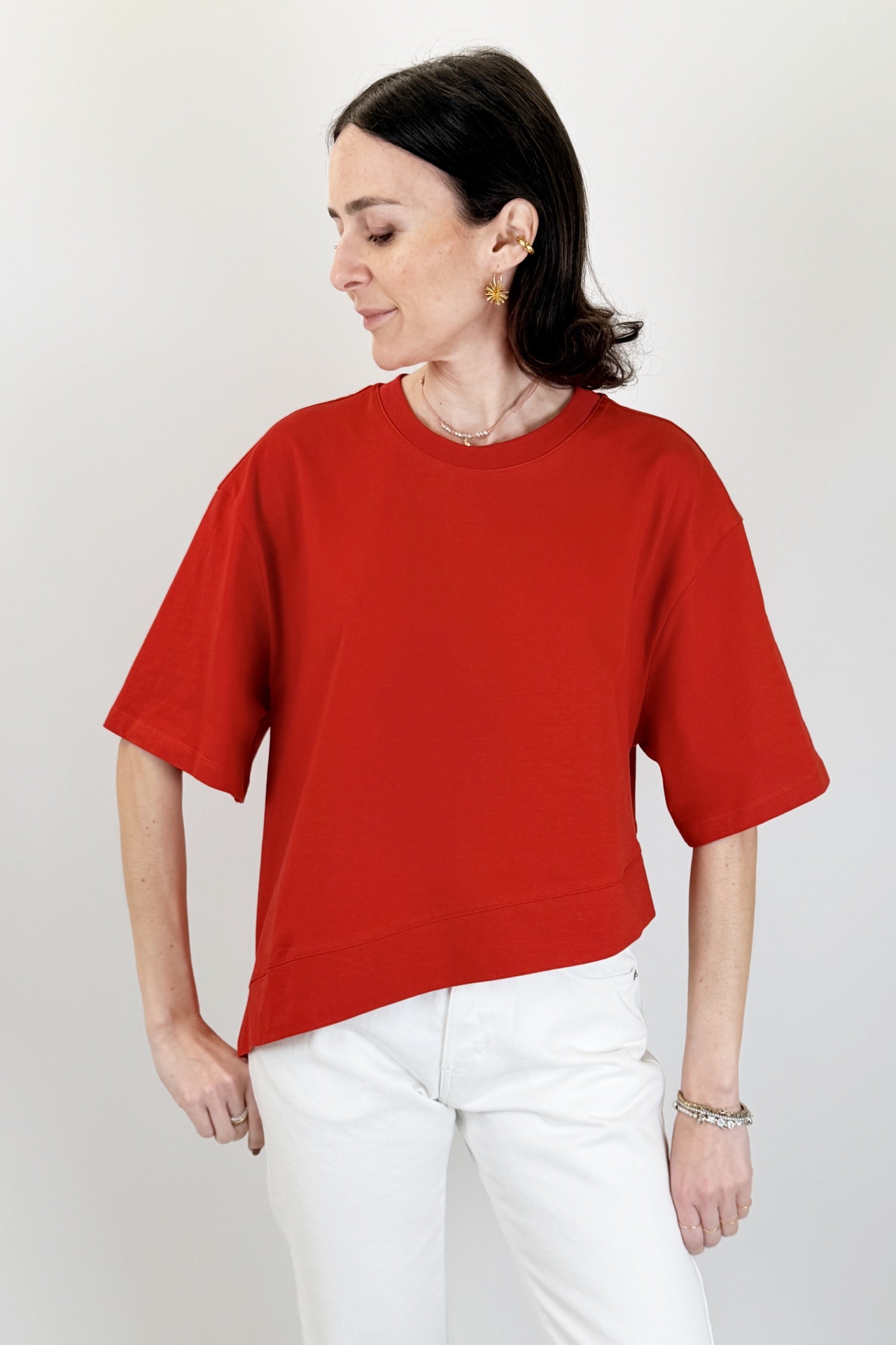 T-shirt asimmetrica