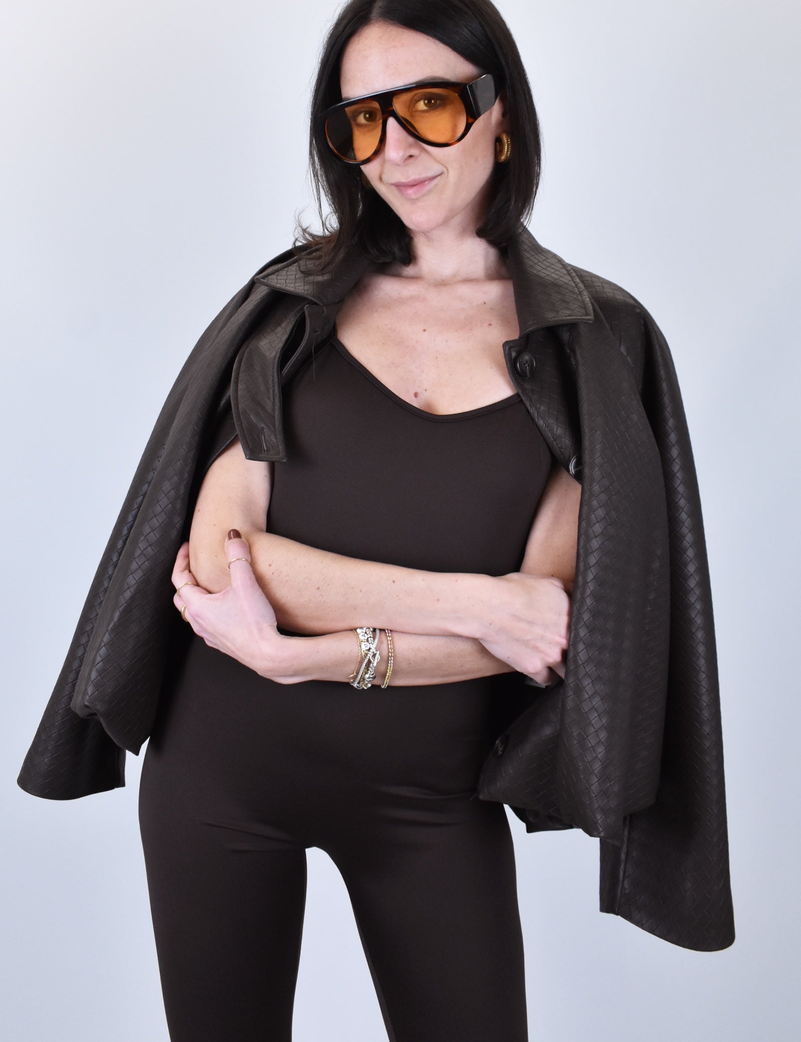 vicolo-tuta-lycra-scollatura-schiena-moro-mezzo-busto.jpg